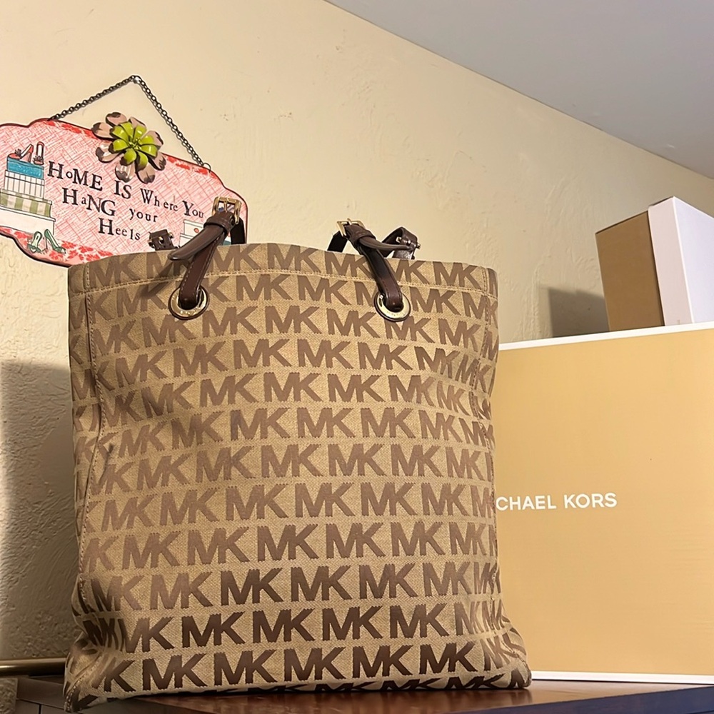 Michael Kors Purse